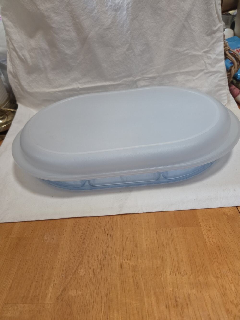 TUPPERWARE DIP VEGETABLE SERVING FRUIT SNACK STORAGE CARRIER 6 PIECES LID NOS